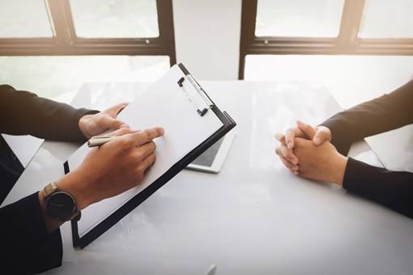 就业规划支持如何？伦敦商业金融学院新加坡校区职业发展体系